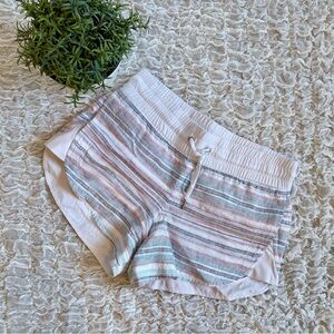 Athleta Beach Travel Shorts Athletic Running Stripes Pockets Vacay Vibes sz 2